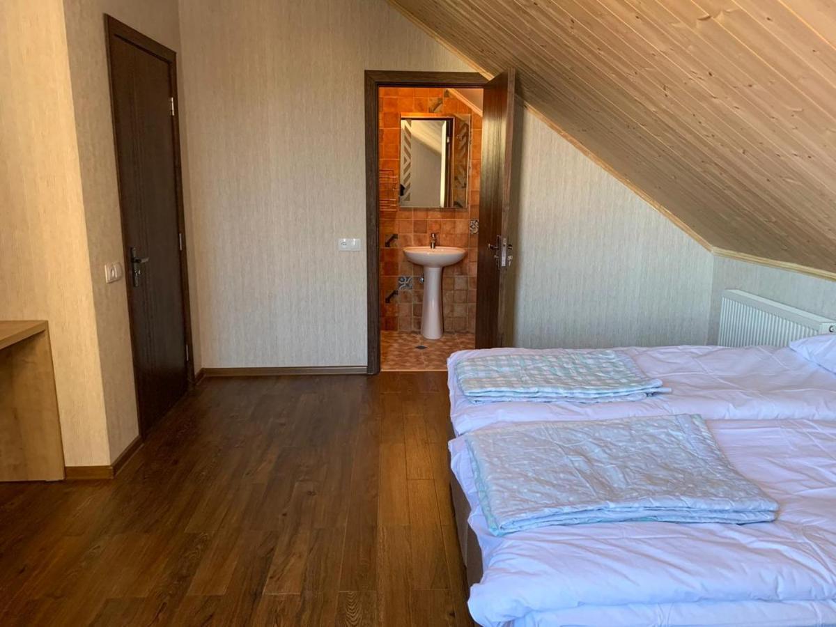 Bolnisi Elia Hotell Exteriör bild
