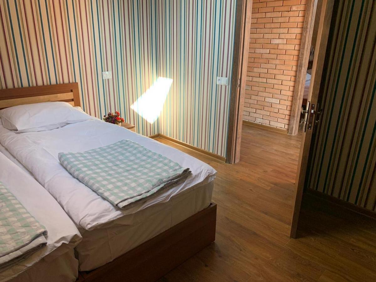 Bolnisi Elia Hotell Exteriör bild