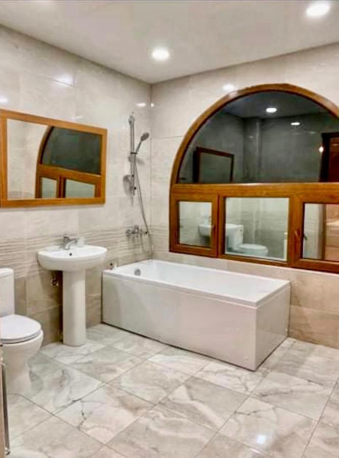 Bolnisi Elia Hotell Exteriör bild