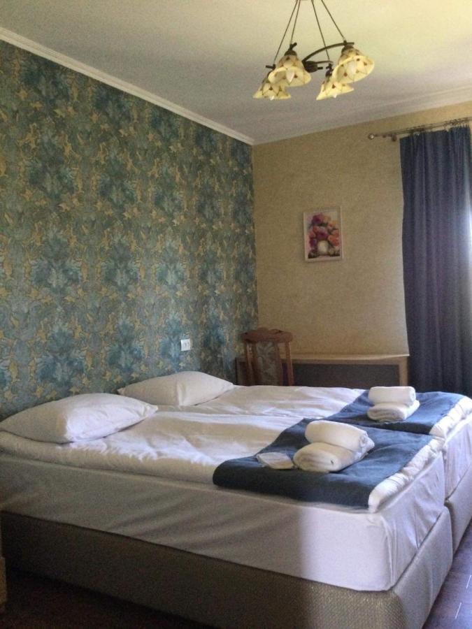 Bolnisi Elia Hotell Exteriör bild