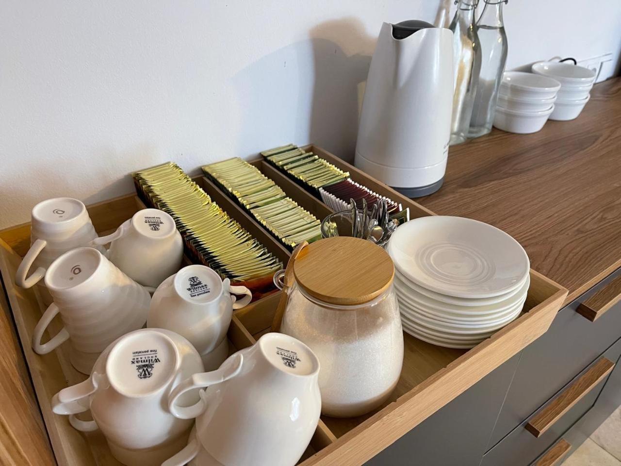 Bolnisi Elia Hotell Exteriör bild