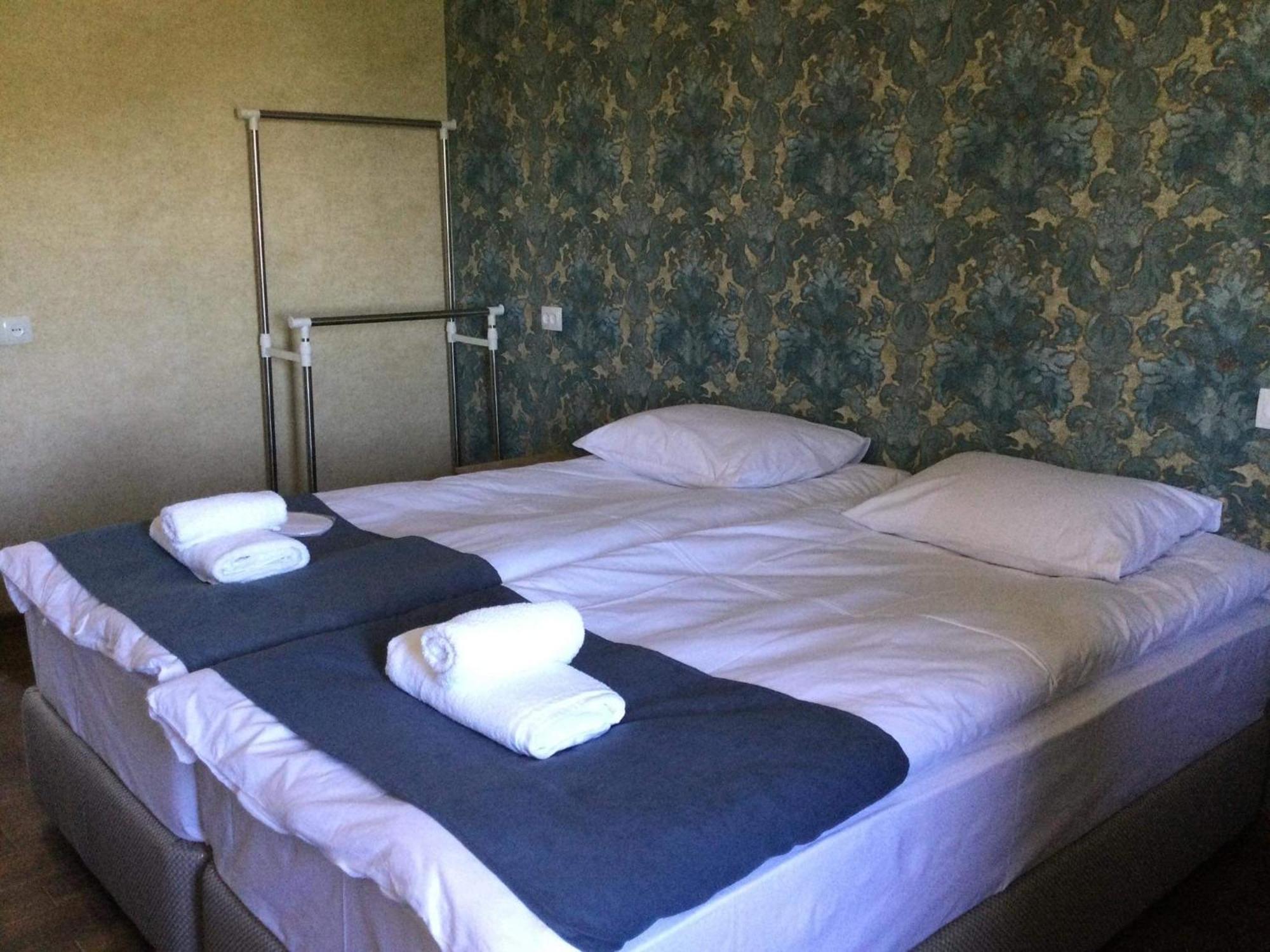 Bolnisi Elia Hotell Exteriör bild